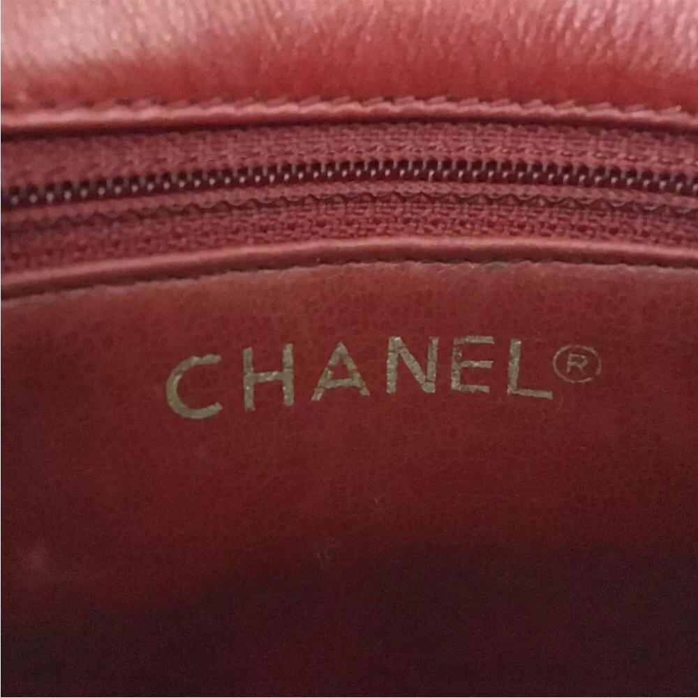 CHANEL Quilted Matelasse CC Logo Lambskin Waist Pouch Bum Bag Red Size 70 - Picture 10 of 11